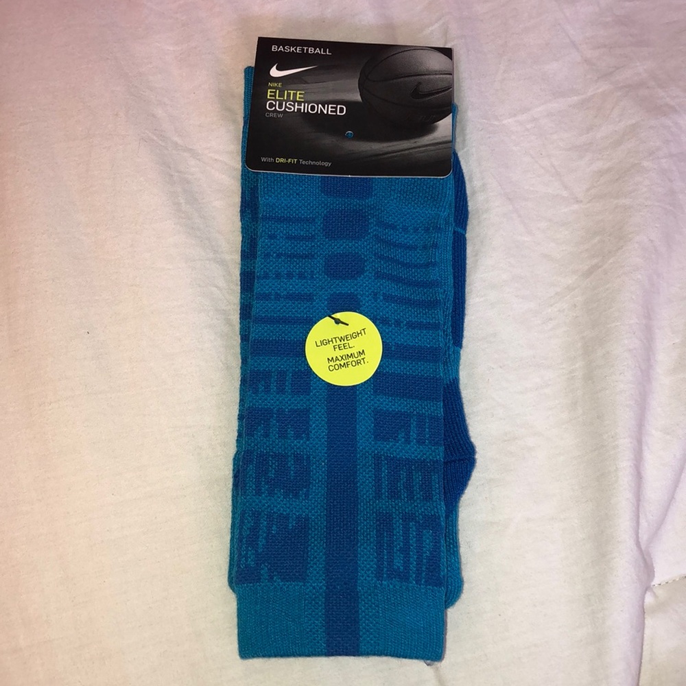 Large Nike Elite Basketball socks